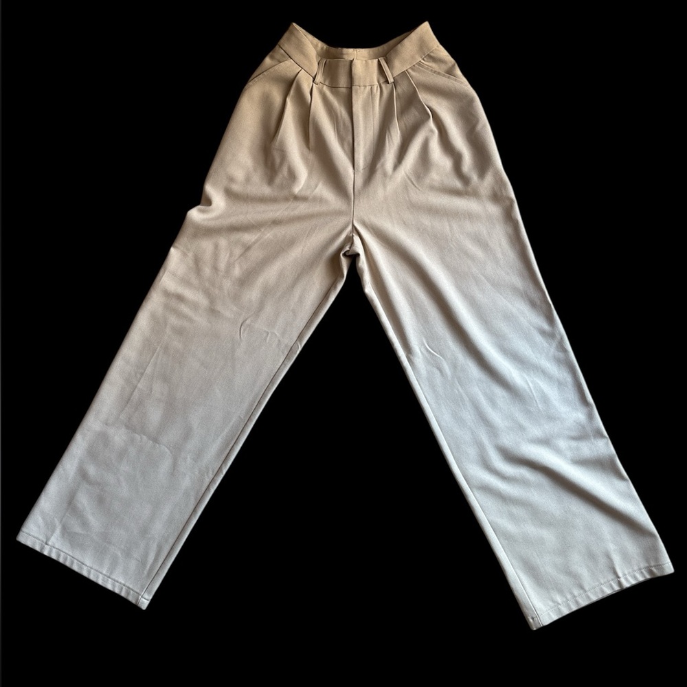 Nasty Gal Beige Wide Leg Dress Pants USA Size 6 High Waist Pleated